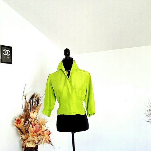 Gorgeous green 100% silk top - Picture 1 of 8